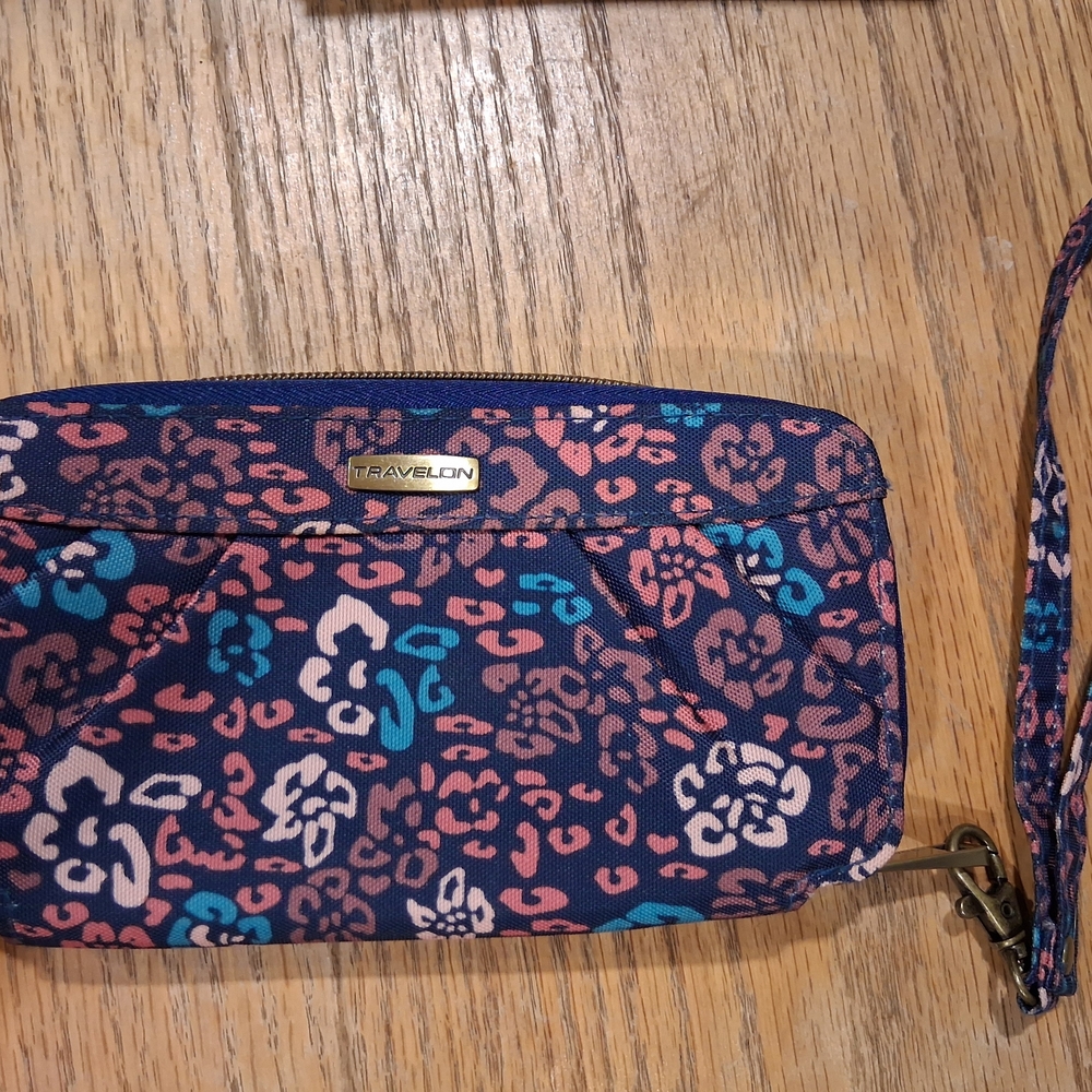 Travelon Floral Blue and Pink Wristlet